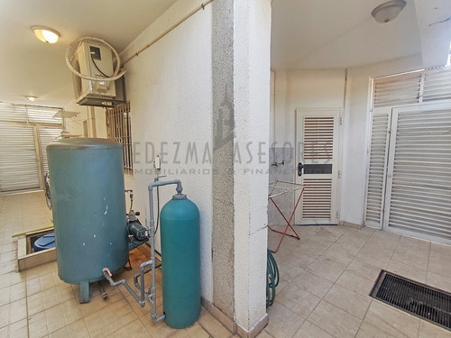 Imagen 8 de 20 de Ledezma Asesores Vende Townhouse Semi Amoblado En La Av. Pichincha, Ciudad Bolívar - Venezuela