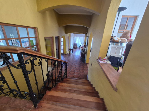 Casa En Arriendo De 5 Dorm. Condominio Nogales Machalí