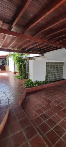 Quinta Moderna En Margarita