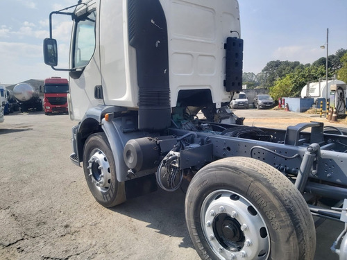 Volvo Vm 260 Bitruck 8x2 2011