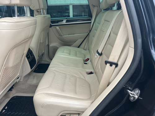 Volkswagen Touareg 3.0 V6 Tdi At