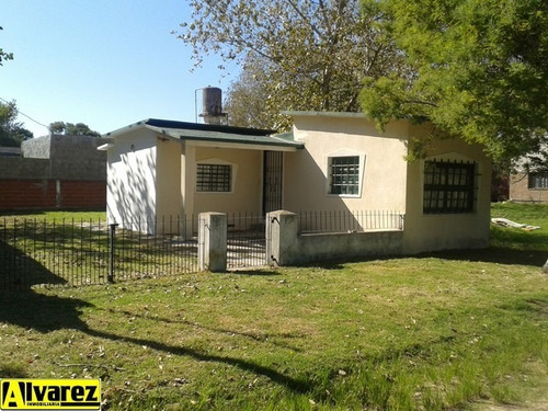 Venta Casa En Las Toninas A 11 Cuadras Del Mar