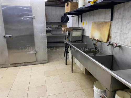 Casa Comercial Con Fondo De Comercio En Venta En Bello Monte