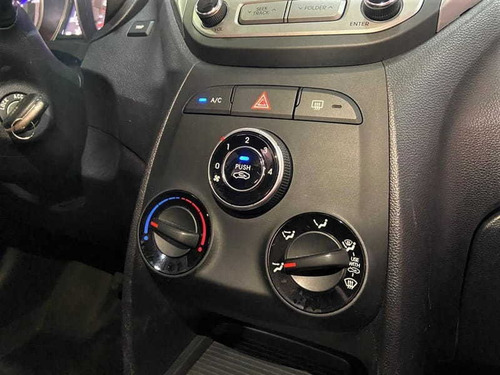 Imagem 10 de 15 de Hyundai Hb20 1.6m Comf 2017