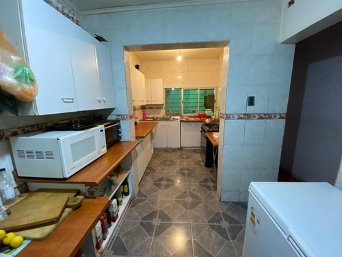 Casa Para Inversión Com. Hab. En Los Plátanos, 4d, 3b, Macul