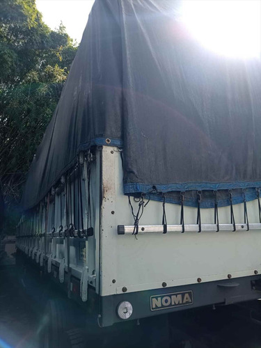 Imagem 6 de 7 de Carreta Semi-reboque Graneleiro