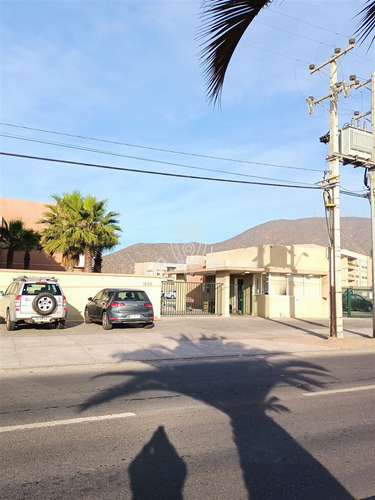 Departamento En Venta De 3 Dorm. En La Serena