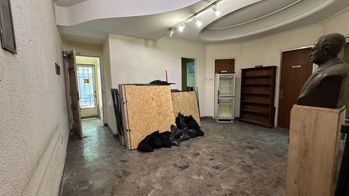 Casa- Deposito En Venta En Balvanera