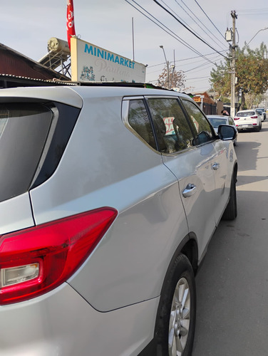 SsangYong Rexton 2.0 Mt 4x2 Std