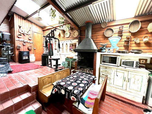 Casa En Venta De 5 Dorm. En Las Condes