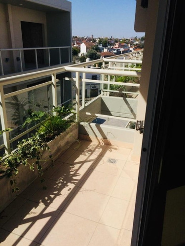 Imagen 6 de 14 de Departamento De 2 Ambientes En Complejo Jardin - Moron Centro