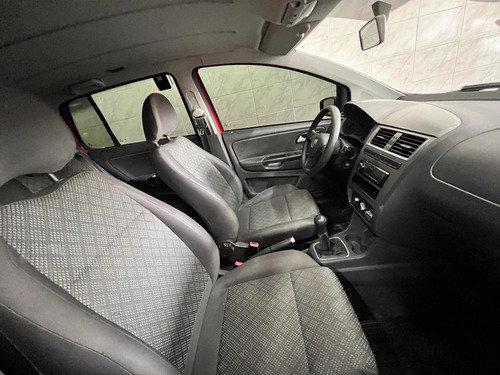 Imagem 6 de 9 de Volkswagen Fox 2016 1.6 Trendline Total Flex 5p
