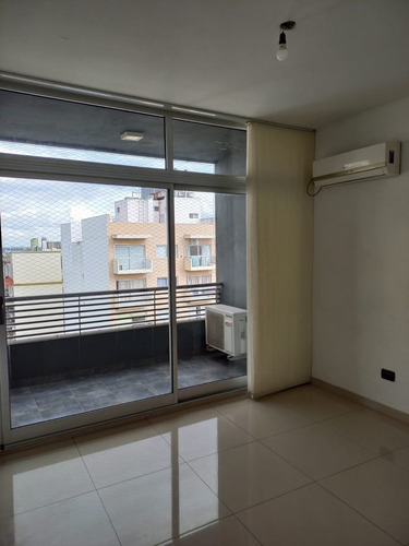 Imagen 5 de 12 de Departamento En Venta En Flores