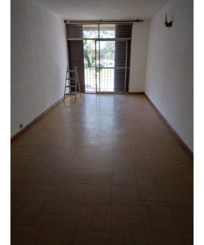 Imagen 2 de 9 de Departamento 3 Dormitorios- 1° Piso Externo Con Balcón- Luminoso! Oportunidad!