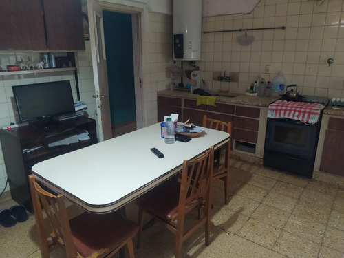 Local Comercial + Casa 4 Ambientes, 2 Baños En Venta Sobre Av. Independencia, Zona Chauvin, Mar Del Plata.