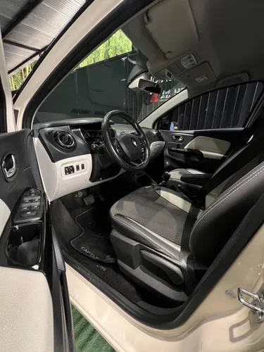 Renault Captur 2.0 Intens Automática