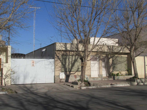 Galpón Céntrico Y Casa, La Consulta, Valle De Uco