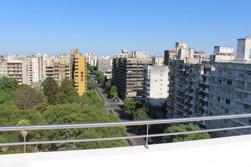 Imagen 28 de 30 de Av. Pellegrini 697 12 02 Nautilo