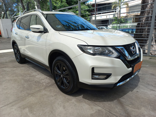 Nissan X-Trail 2.5 Advance 2 Row Cvt