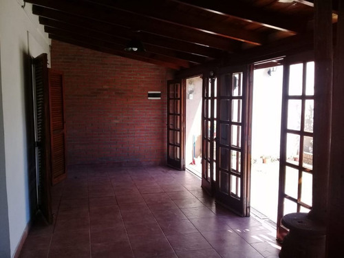 Imagen 5 de 16 de Chalet En Impecable Estado