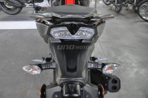 Imagen 6 de 22 de Tvs Rtr 200 New Carburada 2023