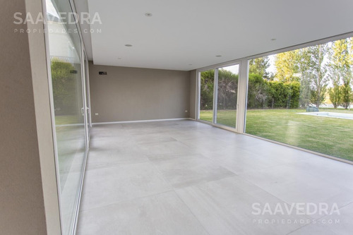 Imagen 7 de 26 de Exclusiva Casa Con Vista Al Lago Y Cancha De Golf. En El Golf Nordelta