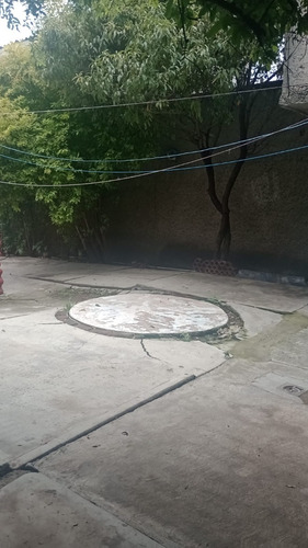 Casa En Venta Con 4 Departamentos Independientes 253m2, Col. San Miguel Xico, Edo Méx.
