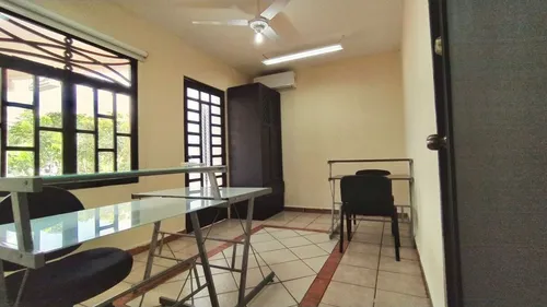 Espectacular Casa En Itzimna Ideal Oficinas O Vivienda (fvc-1463)