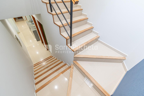 Venta Casa 4 Amb En Barrio Privado Casco De Alvarez.
