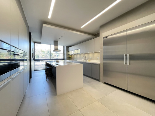 Arriendo Dptos. Nuevos 4d + Estar + Serv. / Las Condes