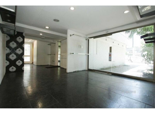 Arriendo Local Comercial Luis Pasteur H= 6.000