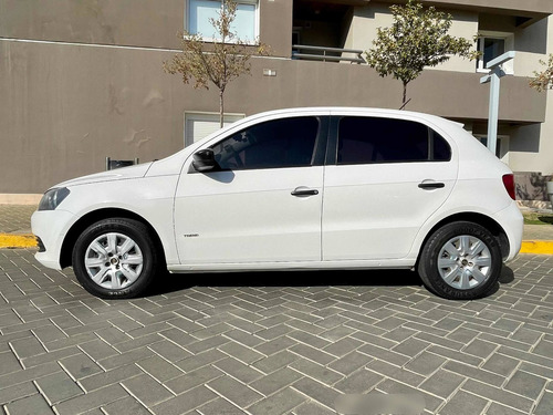Imagen 7 de 17 de Volkswagen Gol Trend 2013 1.6 Pack I 101cv