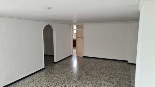 Imagen 15 de 24 de Arriendo Amplio Apartamento En El Norte De Barranquilla