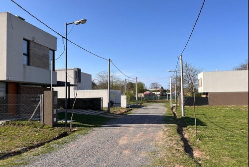 Lotes 150 Entre 41 Y 42 - Liquidámbar San Carlos