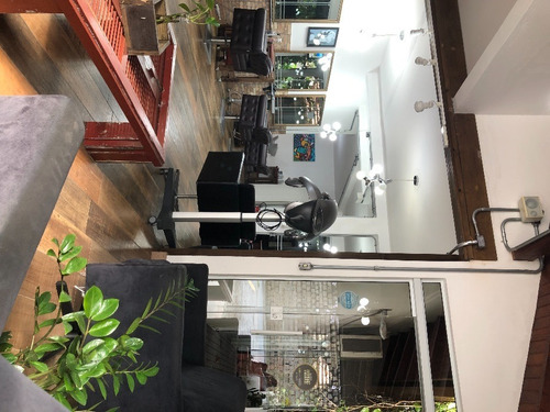 Imagem 5 de 18 de Casa À Venda Na Rua Presidente Gama Rosa, Trindade, Florianópolis - Sc - Liv-16393