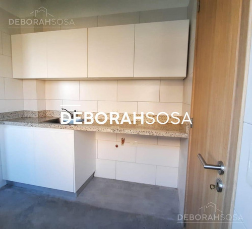 Imagen 3 de 17 de Excelente Casa 5 Amb A Estrenar Con Piscina - San Matias - Financiación
