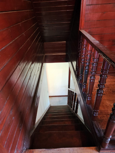 Excelente Casa En Calle Inés Rivas, Comuna De La Cisterna.