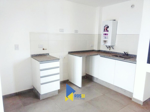 Imagen 5 de 14 de Vendo Dúplex De 2 Dormitorios Con Cochera En Barrio Smata Con Plan De Pago