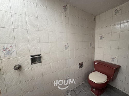 Casa En Colinas De San Javier, Guadalajara Con 7 Recámaras, 1305 M², Id: 151607