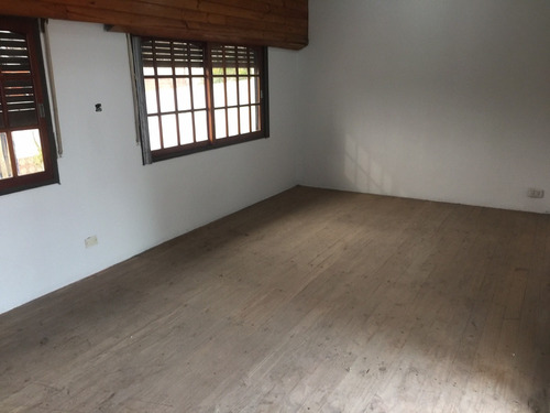 Dos Duplex Tipo Casa En Venta.5 Ambientes Al Frente Madero
