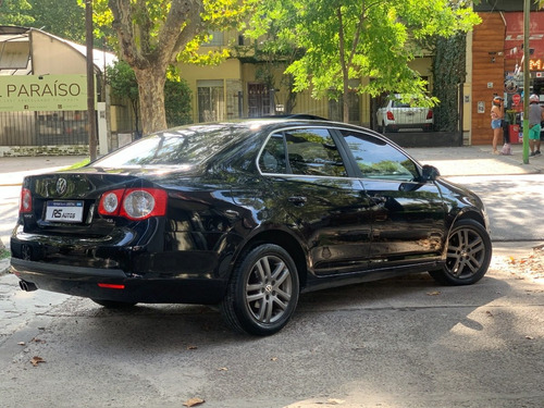 Volkswagen Vento Advance 2.5 - 2009