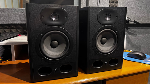 Focal Alpha 50 Monitores De Estudio (Usado)