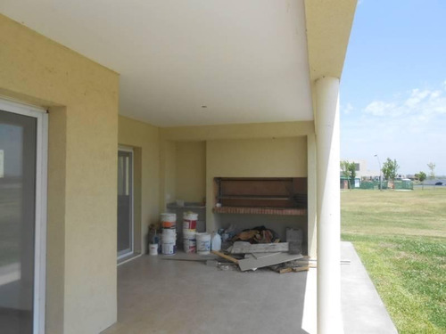 Imagen 16 de 17 de Casa En Venta En Barrio Acasias - Maroto Propiedades