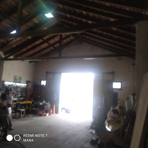 Depósito Céntrico A Reciclar De 111m².