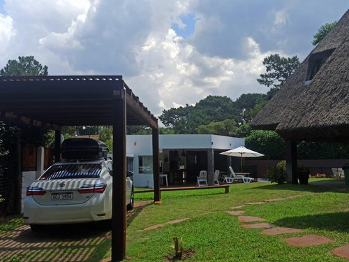 Imagen 8 de 24 de Casa Punta Del Este Lugano Con Piscina Climatizada- Blancanieves