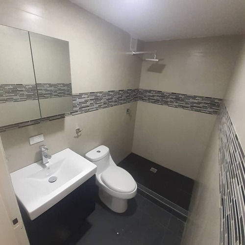 Imagen 8 de 9 de Apartamento En Venta En Los Naranjos Humboldt
