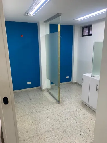 Casa Con Excelente Ubicacion Y Valorizacion. Es Una Muy Buena Oportunidad De Inversion.