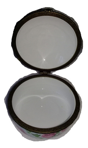 Imagen 6 de 7 de Joyero Porcelana, Blanco Con Diseños Florales De Rosas Rosas