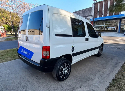 Imagen 7 de 14 de Citroen Berlingo 1.6 Hdi Furgon C/asientos
