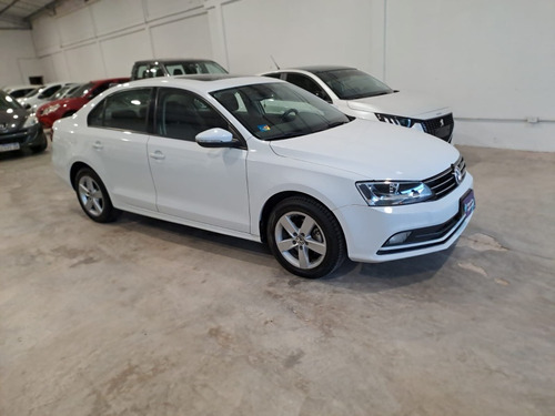 Volkswagen Vento 2.5 Luxury 170cv